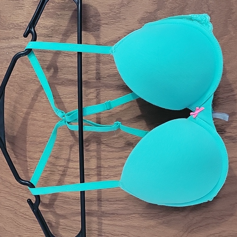 Green aerie bra